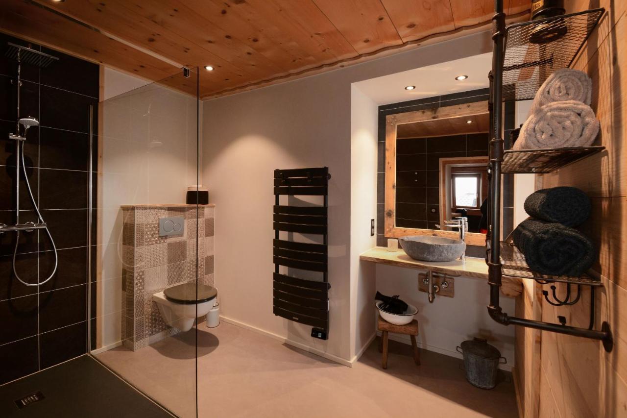 Bed and Breakfast Un R de Mémises Thollon-les-Memises Exterior foto