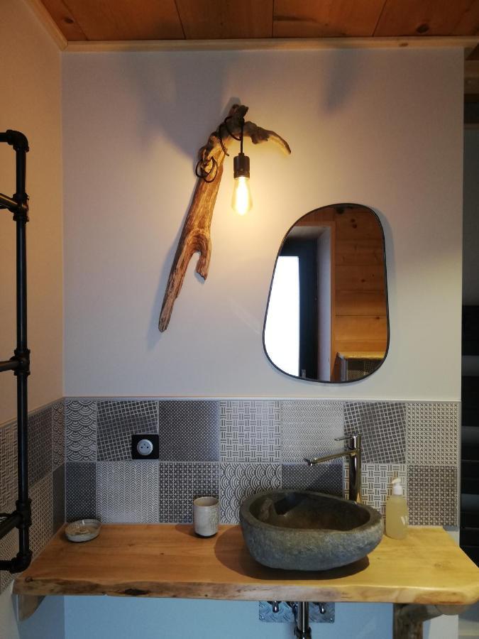 Bed and Breakfast Un R de Mémises Thollon-les-Memises Exterior foto